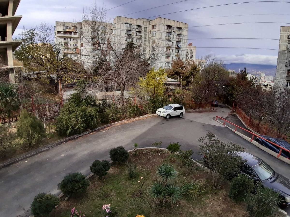 Проживание в семье Guest House L&A Тбилиси-7